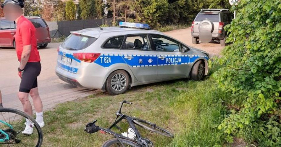 zdjęcie: Wypadek na ścieżce pieszo-rowerowej. 13-latek trafił do szpitala / fot. KPP w Mrągowie