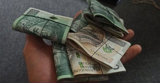 Uwierzyła, że jej pieniądze są zagrożone i straciła ponad 45 tysięcy