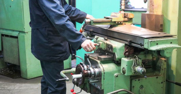 Nowe pracownie zawodowe dla przyszłych programistów i mechaników