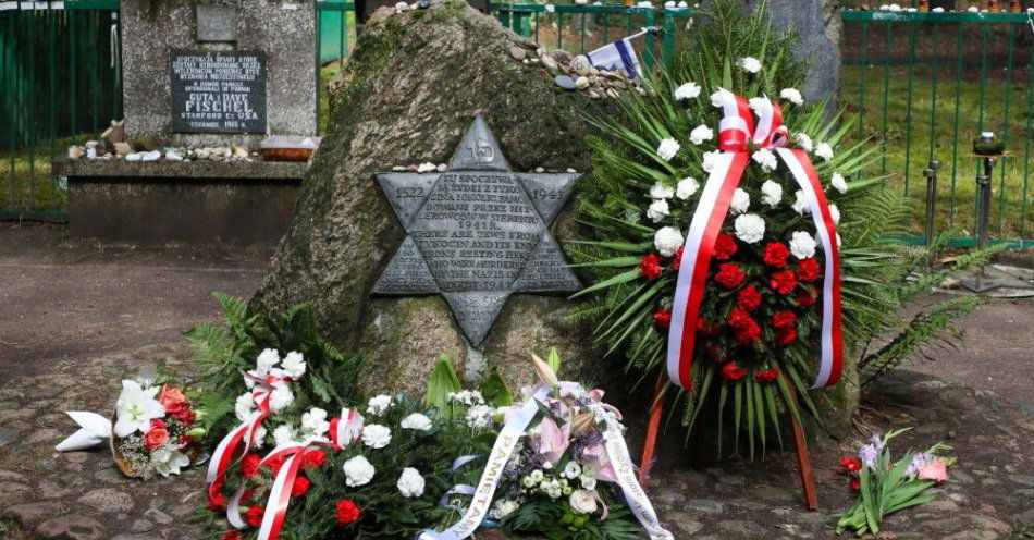 zdjęcie: 84. rocznica zagłady tykocińskich Żydów, rozstrzelanych przez Niemców / fot. PAP