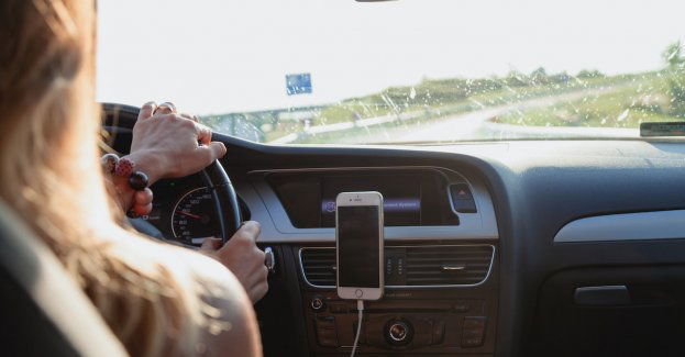Nietrzeźwa wsiadła za kierownicę samochodu i spowodowała kolizję