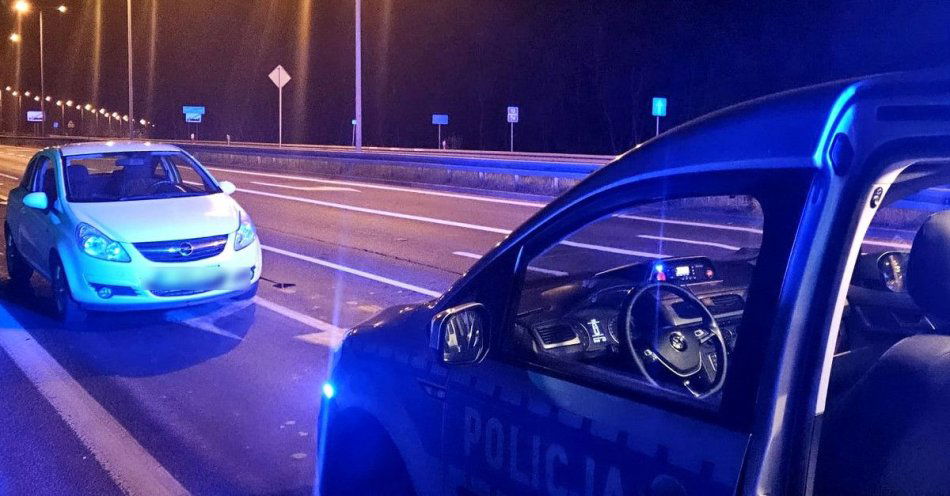 zdjęcie: Nietrzeźwy kierowca zatrzymany dzięki czujności policjantów / fot. KMP w Piotrkowie Trybunalskim