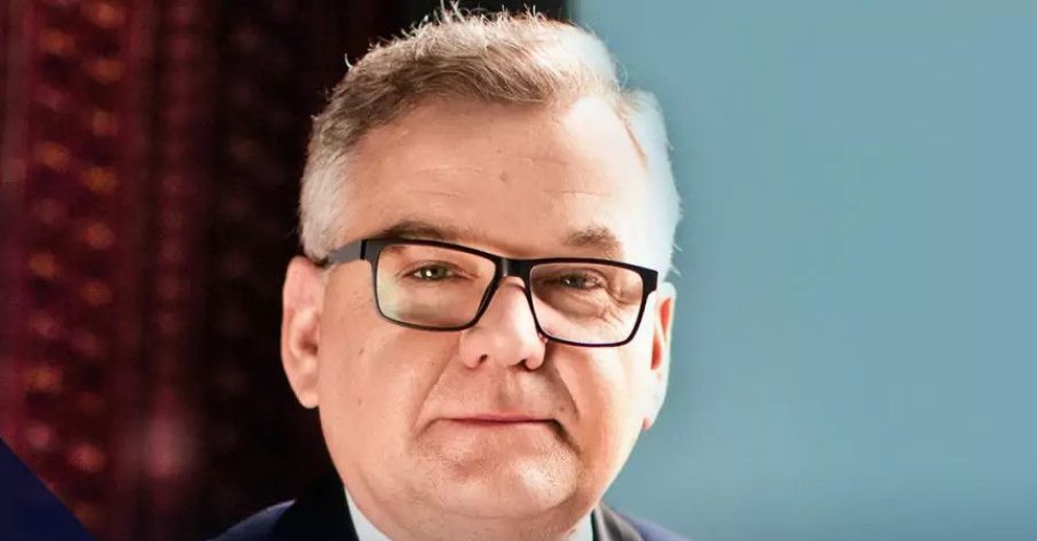 zdjęcie: Artur Andrus - Recital Kabaretowy / kupbilecik24.pl / Artur Andrus - Recital Kabaretowy