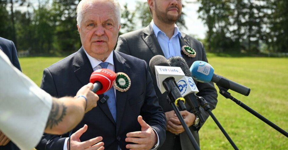 zdjęcie: Resort przygotował już projekt ws. przedłużenia zakazu sprzedaży ziemi rolnej / fot. PAP