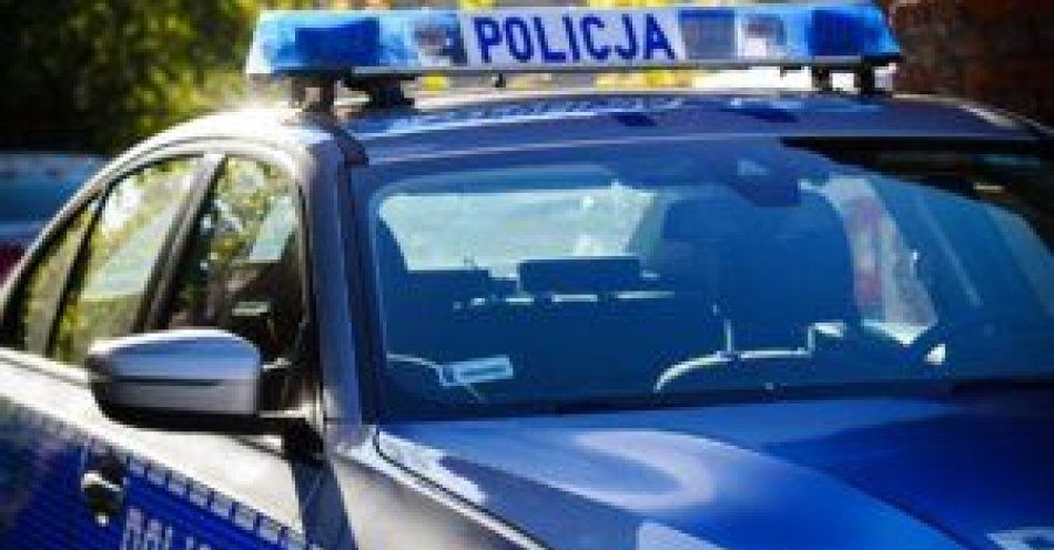 zdjęcie: Policjanci zachęcają do refleksji nad wyborem bezpiecznych prezentów / fot. KPP w Sztumie