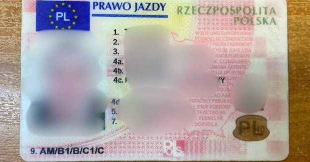 Podrobione prawo jazdy ujawnione po kontroli prędkości