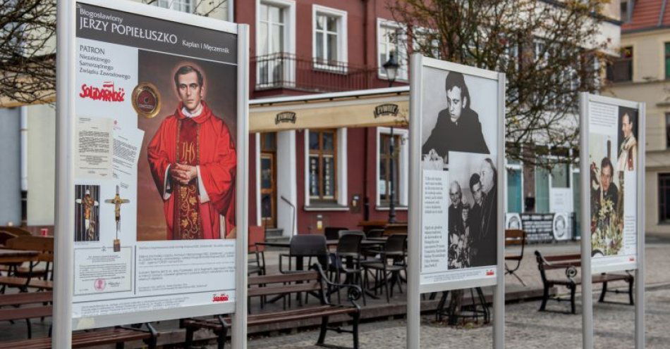 zdjęcie: Wystawa na grudziądzkim Rynku / fot. UM Grudziądz