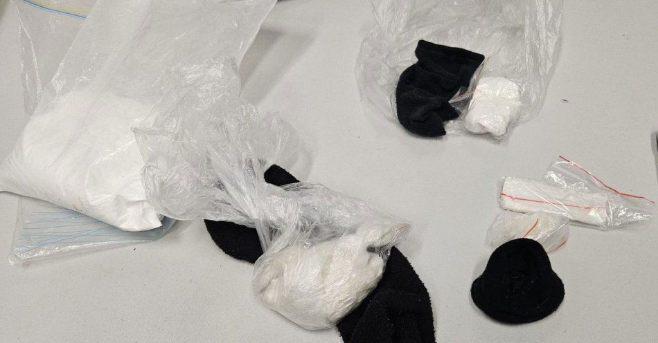 zdjęcie: Poszukiwany bez prawa jazdy zatrzymany z ponad pół kilo narkotyków / fot. KPP Międzychód