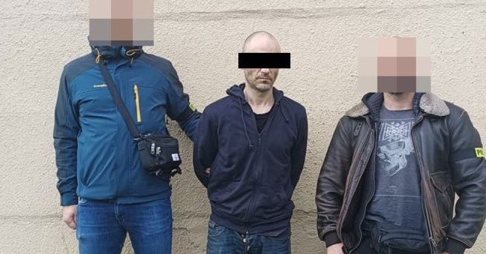 zdjęcie: Poszukiwany uciekł na dach / fot. KMP Lublin