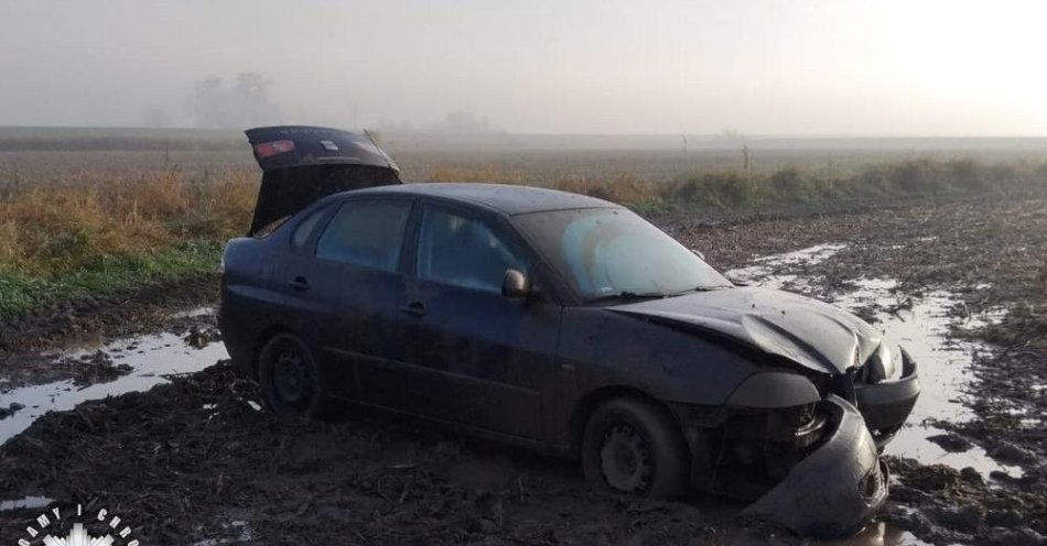 zdjęcie: Ukradł 60 butelek alkoholu i zamontował skradzione tablice / fot. KPP Brzeg