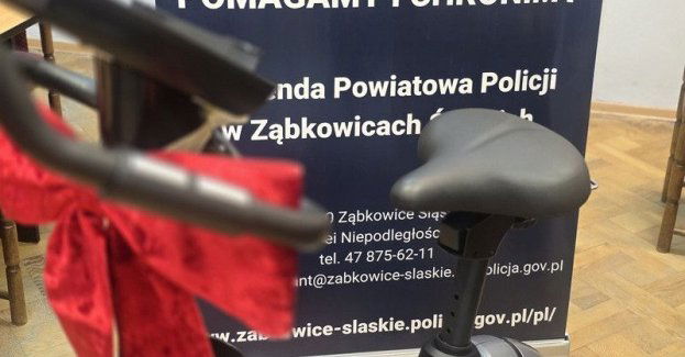 Mikołajkowa pomoc policjantów z Ząbkowic dla dzieci z DPS