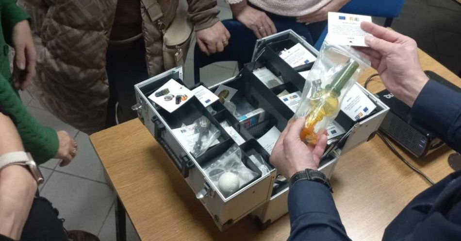 zdjęcie: Debata o bezpieczeństwie. Mieszkańcy i policja działają razem / fot. KMP w Jastrzębiu Zdroju