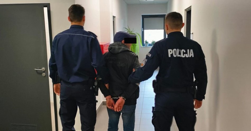 zdjęcie: Dzielnicowi zatrzymali mężczyznę po kradzieży portfela / fot. KMP w Łodzi