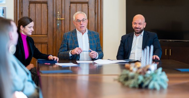 Laureaci X naboru odebrali stypendia artystyczne prezydenta Wrocławia