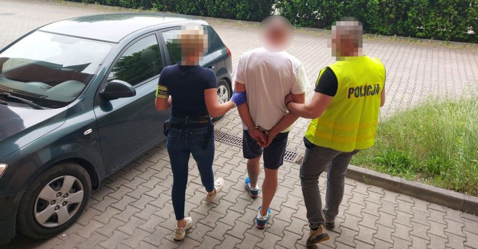 zdjęcie: Posiadał kilkadziesiąt gramów narkotyków / fot. KPP w Tomaszowie Mazowieckim