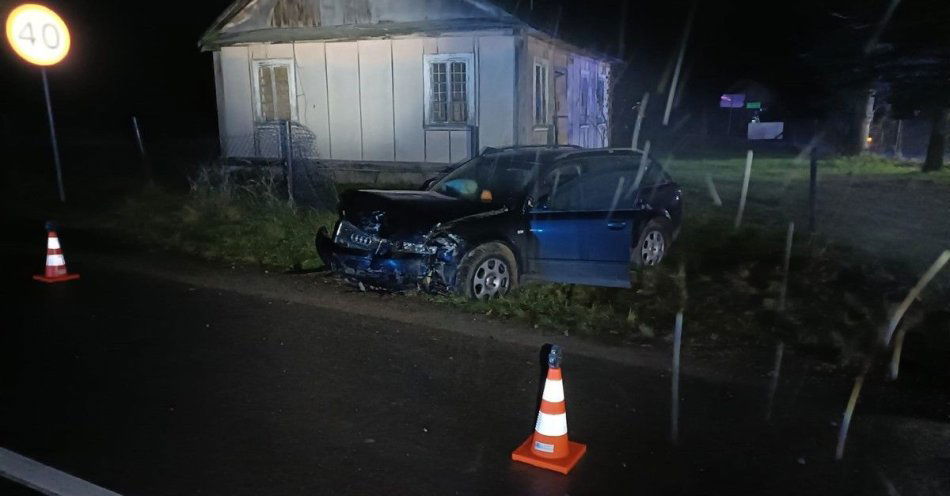 zdjęcie: Pijany i bez uprawnień spowodował czołowe zderzenie / fot. KPP w Łosicach
