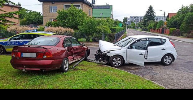 Groźnie wyglądająca kolizja na jednej z ulic Krasnegostawu