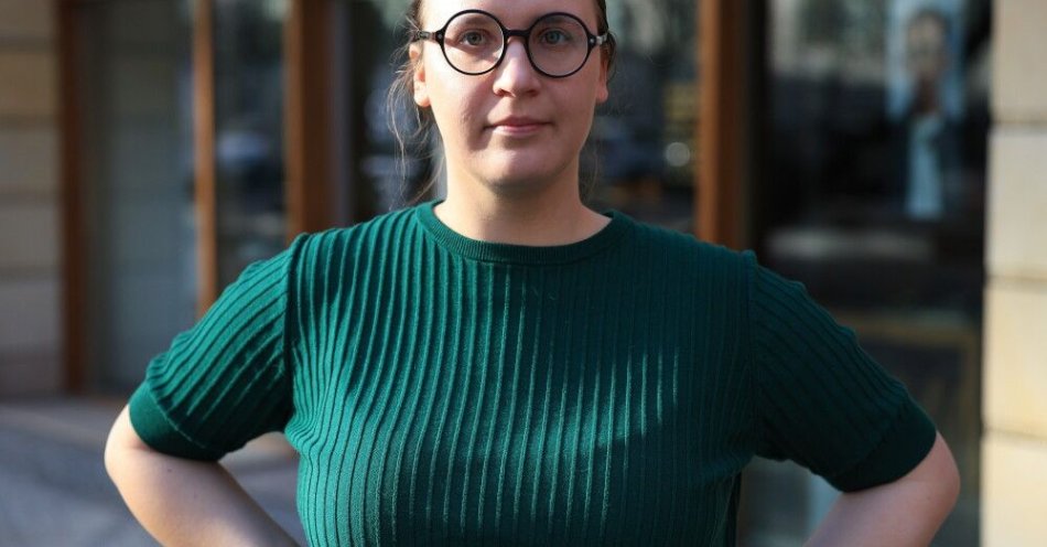 zdjęcie: Analityczka z PISM: walka z ekstremizmem w grach wideo musi zacząć się w świecie realnym / Warszawa, 05.03.2025. Analityk PISM Aleksandra Wójtowicz przed siedzibą Polskiej Agencji Prasowej w Warszawie, 5 bm. Aleksandra Wójtowicz była gościem Studia PAP. (ad) PAP/Szymon Pulcyn