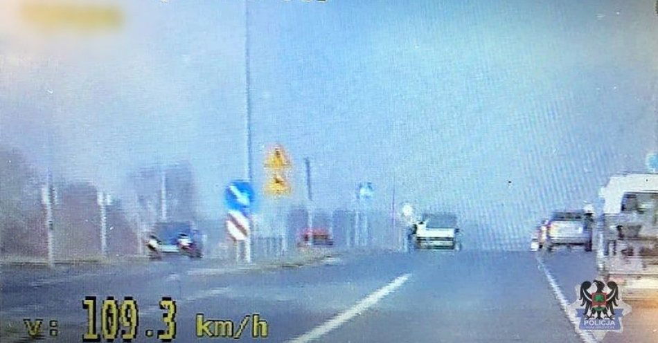 zdjęcie: 25-latek przekroczył dozwoloną prędkość o 59km/h i utracił prawo jazdy / fot. KMP w Wałbrzychu