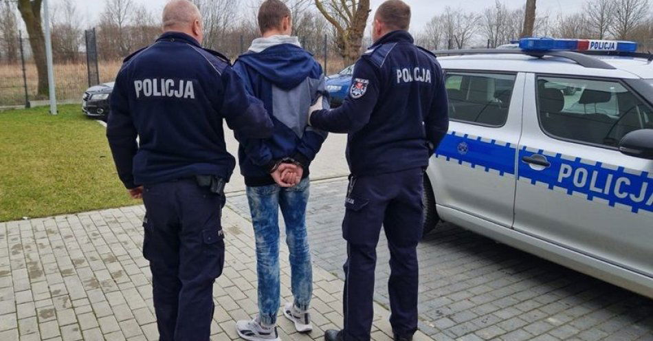 zdjęcie: Policjanci zatrzymali poszukiwanego 28-latka / fot. KPP w Pułtusku