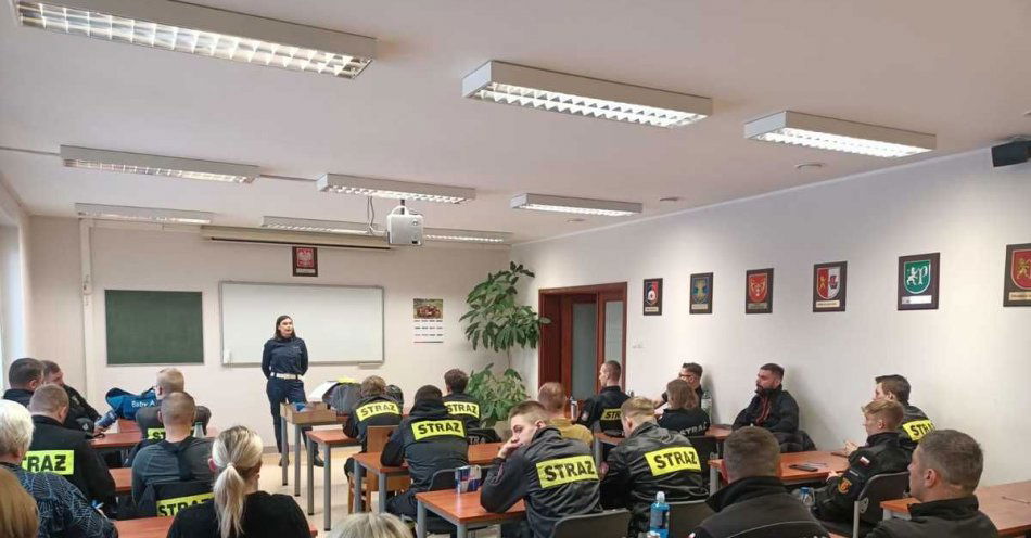 zdjęcie: Spotkanie policjantów z druhami OSP / fot. KPP w Pruszczu Gdańskim