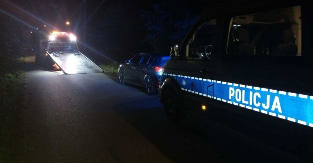 Miał zakaz, jechał i pił piwo