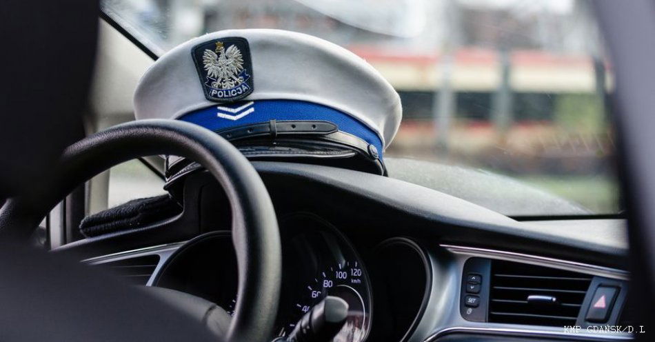 zdjęcie: Policjanci zatrzymali 10 kierujących, którzy odpowiedzą za przestępstwa / fot. KMP w Gdańsku