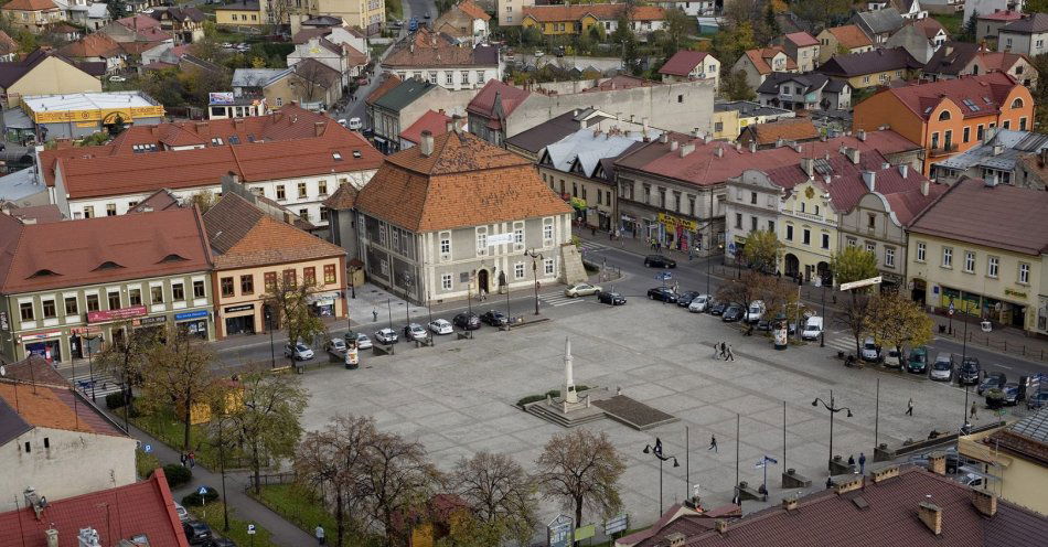 zdjęcie: Bochnia jako tzw. zagłębienie moczarowate / Paweł Klasa/CC BY-SA 3.0 PL DEED/https://creativecommons.org/licenses/by-sa/3.0/pl/deed.en