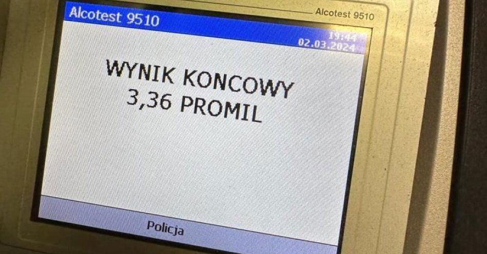 zdjęcie: Policjanci zatrzymali mężczyznę, który kierował samochodem mając w organizmie ponad 3,3 promila alkoholu! / fot. KPP w Miliczu