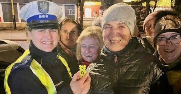 „Pamiętaj seniorze, bez odblasku o zmroku ani kroku”