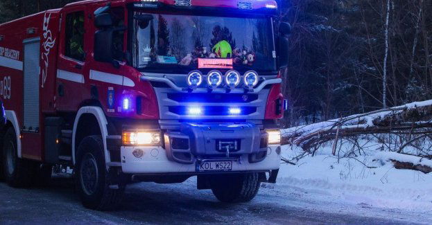 Śląskie: jedna osoba zginęła w pożarze w Wodzisławiu Śląskim, sześć innych trafiło do szpitali