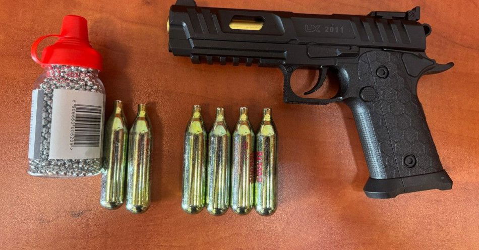 zdjęcie: 21 letni z Leszna strzelał do ojca i ukradł perfumy / fot. KMP w Lesznie