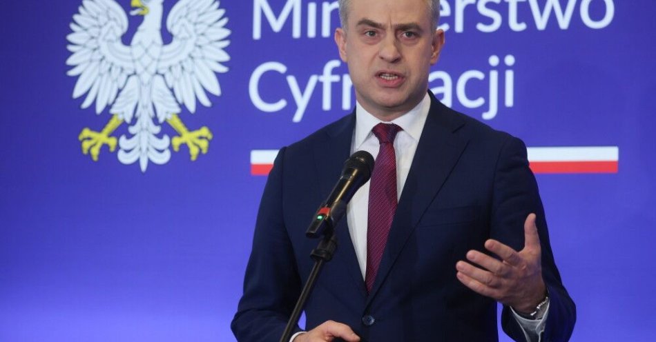 zdjęcie: Gawkowski o niedzielnym wpisie Jad Waszem: skandaliczny / Warszawa, 24.11.2025. Wicepremier, minister cyfryzacji Krzysztof Gawkowski podczas inauguracji Forum Zarządzania Internetem - IGF Polska 2025, 24 bm. w Warszawie. (mr) PAP/Leszek Szymański