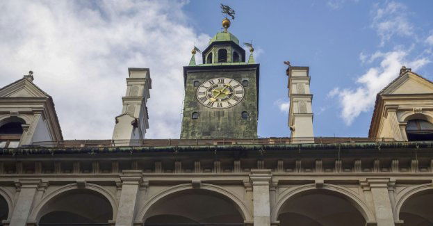 Wieża Zegarowa na Wawelu odzyskała złote elementy