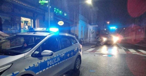 Dwóch pijanych rowerzystów przewróciło się na jezdnię