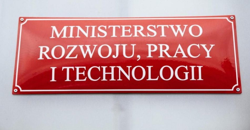 zdjęcie: Możliwość omijania przepisów poprzez darowizny zostanie ograniczona / fot. PAP