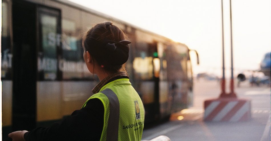zdjęcie: Potrzebna kontrola autobusu? - Skontaktuj się z nami. Przyjedziemy - pomożemy - sprawdzimy / pixabay/6751608