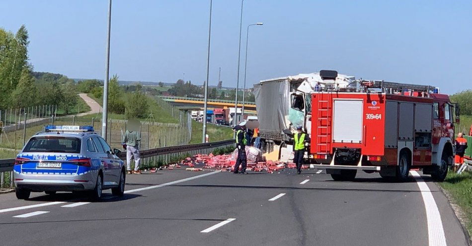 zdjęcie: Mając ponad 3 promile, spowodował kolizję i zablokował espresówkę / fot. KMP Białystok