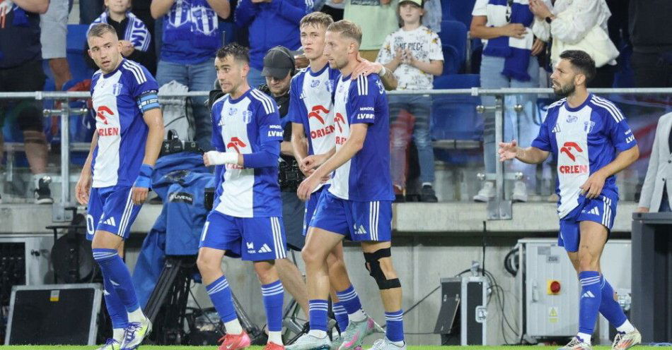 zdjęcie: Trener Wisły Płock Misiura porównał mecz z Piastem do gry w trzy kubki / fot. PAP