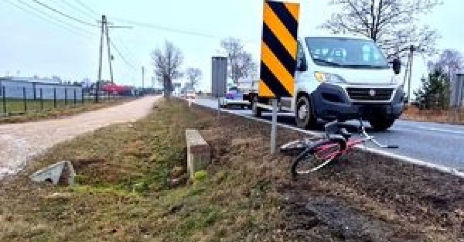 zdjęcie: Potrącenie rowerzystki / fot. KPP w Rawie Mazowieckiej