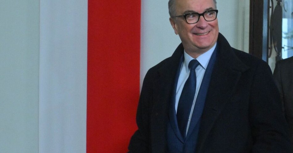 zdjęcie: PiS chce zwołania tajnego posiedzenia Sejmu ws. Czarzastego / Warszawa, 04.02.2026. Marszałek Sejmu Włodzimierz Czarzasty rozmawia z mediami w holu sejmowym przed rozpoczęciem spotkania z weteranami, 4 bm. (jm) PAP/Piotr Nowak