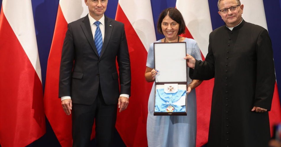 zdjęcie: Prezydent Andrzej Duda odznaczył pośmiertnie ks. Franciszka Blachnickiego Orderem Orła Białego / fot. PAP