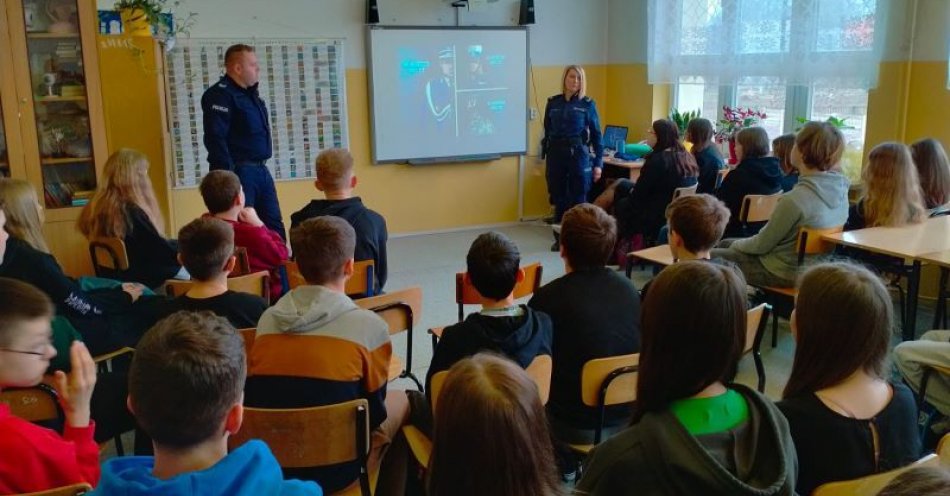 zdjęcie: Policjant- specyfika zawodu oraz zasady naboru do służby / fot. KPP Opatów