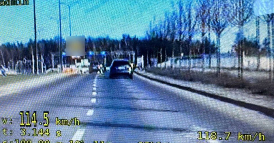 zdjęcie: 114 km/h w obszarze zabudowanym. Kierowca stracił prawo jazdy / fot. KMP w Olsztynie