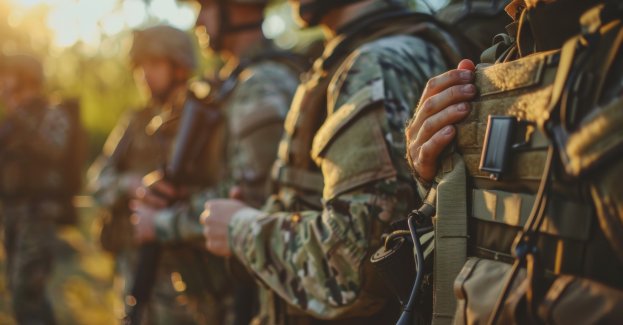 Żołnierze WOT szkolą się ze strażakami