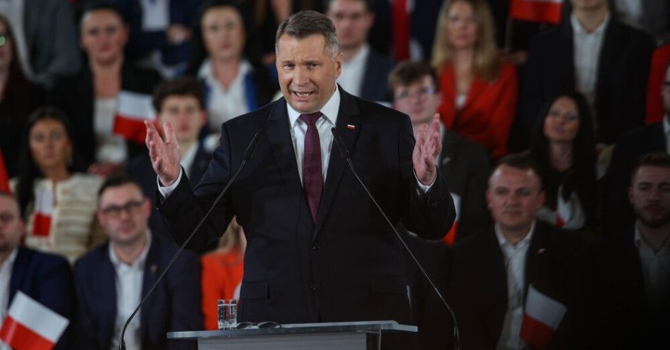 zdjęcie: Politolog: podstawowym celem PiS jest odzyskanie prawicowych wyborców; Czarnek ma na to szansę / Kraków, 07.03.2026. Poseł PiS Przemysław Czarnek (C) podczas konwencji Prawa i Sprawiedliwości w Krakowie, 7 bm. Poseł PiS Przemysław Czarnek został kandydatem Prawa i Sprawiedliwości na premiera. (sko) PAP/Łukasz Gągulski