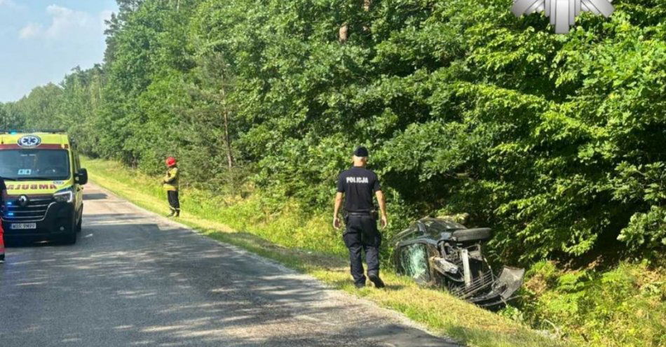 zdjęcie: Wypadek - pojazd dachował, przyczyna - prędkość / fot. KPP w Białobrzegach