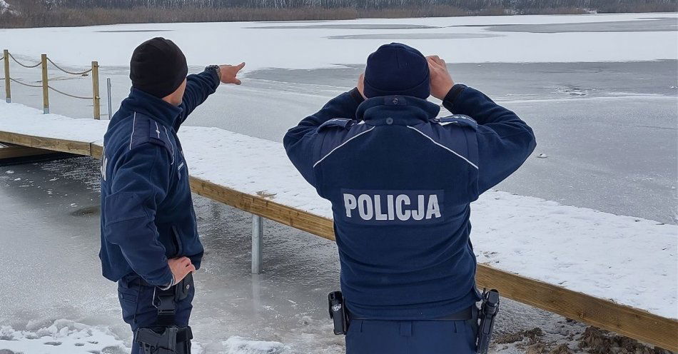 zdjęcie: Pamiętaj - nie wchodź na zamarznięte zbiorniki wodne! / fot. KPP Rawicz