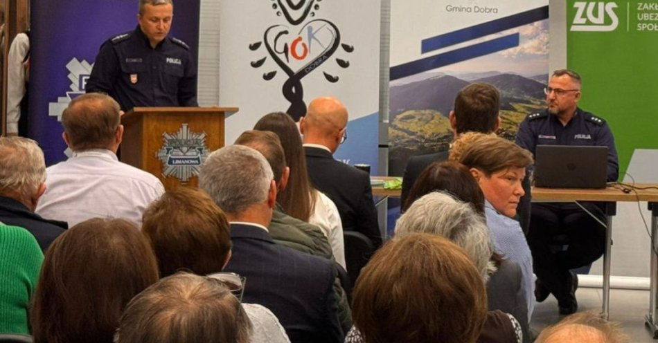 zdjęcie: Debata o bezpieczeństwie seniorów w gminie Dobra / fot. KMP w Limanowej