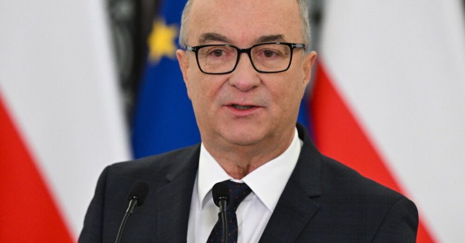 zdjęcie: Marszałek Sejmu: oczekujemy, by prezydent przyjął ślubowanie sędziów TK / Warszawa, 25.03.2026. Marszałek Sejmu Włodzimierz Czarzasty podczas konferencji prasowej w Sejmie, 25 bm. przed posiedzeniem izby. Posłowie będą m.in. pracować nad rządowym projektem nowelizacji Kodeksu pracy, który definiuje mobbing jako „uporczywe nękanie pracownika”, które pochodzi m.in. od przełożonego, współpracownika, podwładnego, pojedynczej osoby bądź grupy. (aldg) PAP/Radek Pietruszka